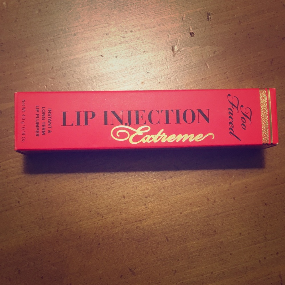 Lip injection Too Faced Lip plumper in Pink Punch